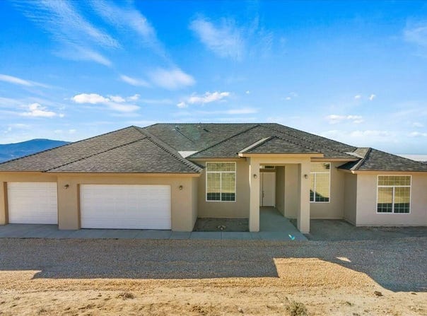23781 El Rancho Drive, Tehachapi, CA 93561
