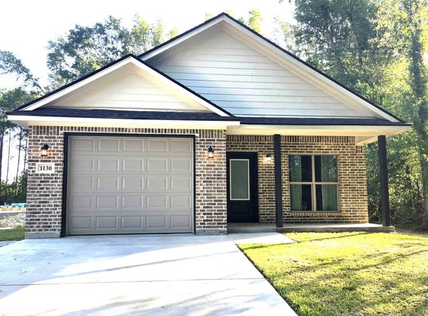 1130 Harris St, Silsbee, TX 77656