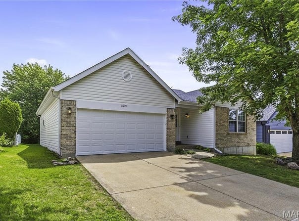 329 Crescent Avenue, Valley Park, MO 63088