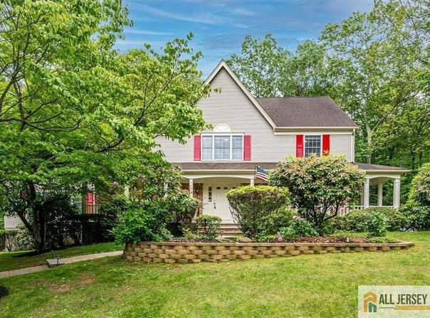 8 Silver Birch Court, South Brunswick, NJ 08852