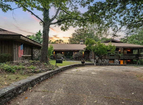 11909 Fairview Road, Little Rock, AR 72212