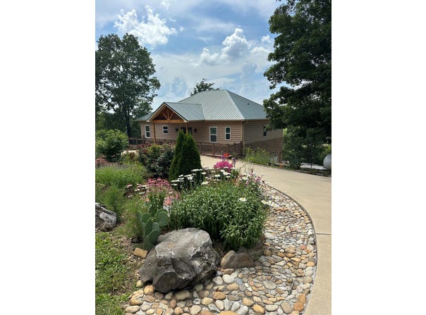 285 Redwood Drive, Dandridge, TN 37725