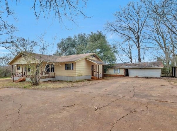 213 County Road 395, Chireno, TX 75937