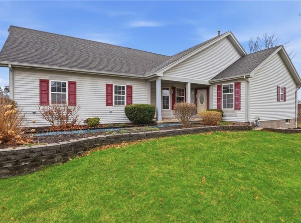 106 Cranbrook, Webster, NY 14580