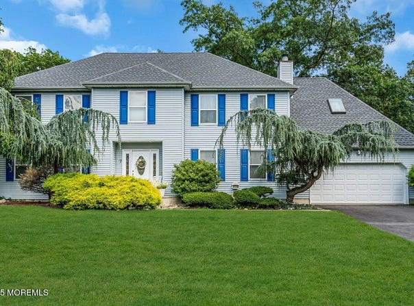 7 Crest Road, Jackson, NJ 08527