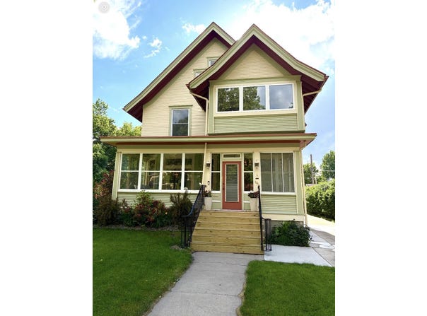 1014 S Jay Street, Aberdeen, SD 57401
