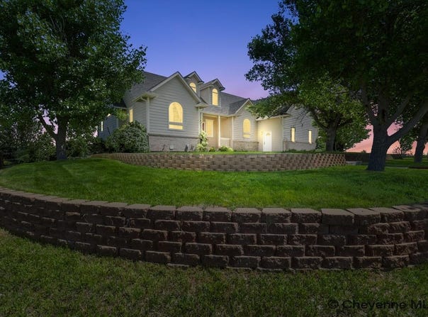 8382 ARROW WOOD LN, Cheyenne, WY 82009
