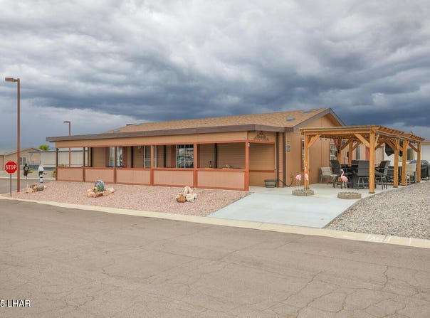 1545 E El Rodeo Rd, Fort Mohave, AZ 86426
