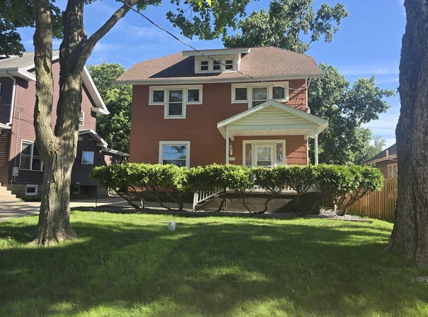 807 Apple Street, Normal, IL 61761