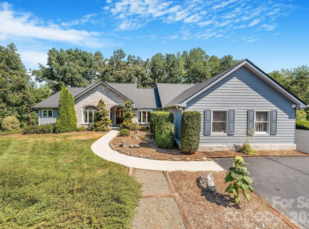 13 Lowry Lane, Weaverville, NC 28787