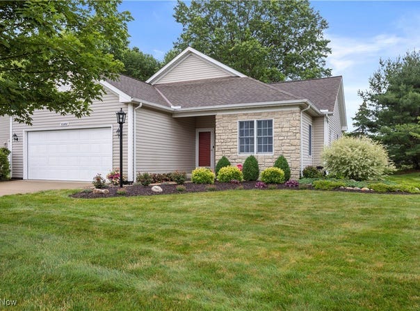 33897 Maple Ridge Boulevard, Avon, OH 44011