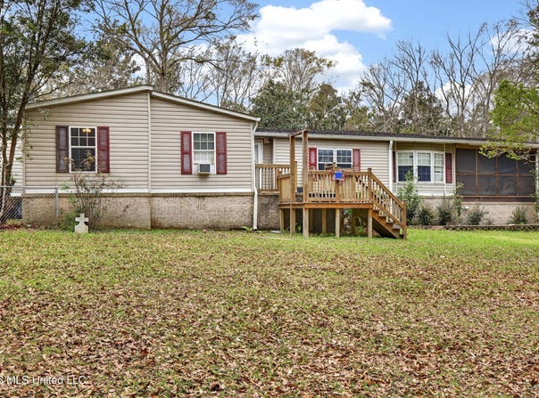 23127 Avery Road, Saucier, MS 39574