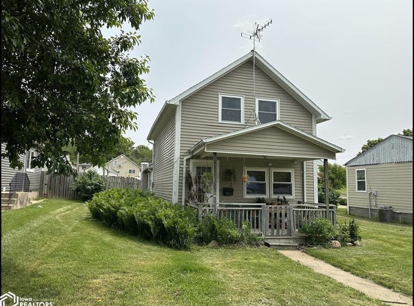 906 Linn Street, Atlantic, IA 50022