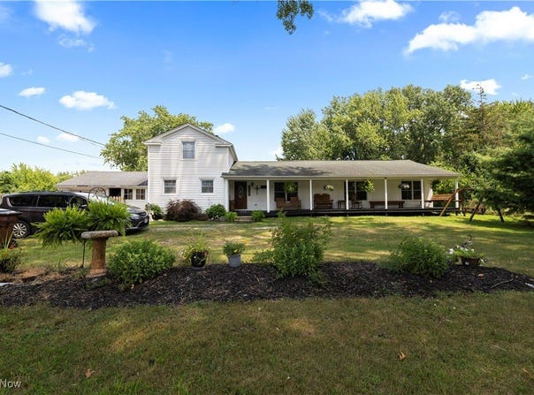 6635 Lake, Elyria, OH 44035