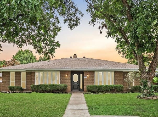 2204 Winewood Lane, Arlington, TX 76013