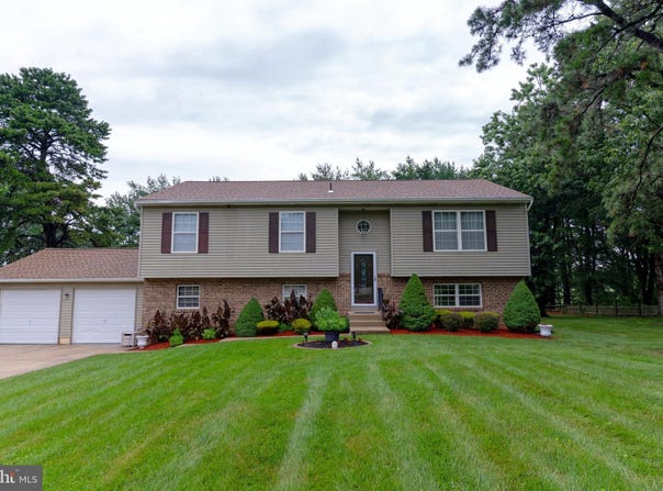 12 SETH DRIVE, HAMMONTON, NJ 08037