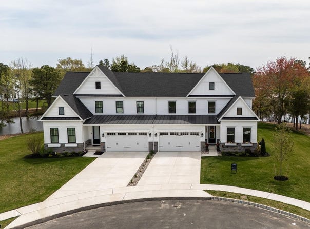 12 Waterford Ln, Cape May Court House, NJ 08210