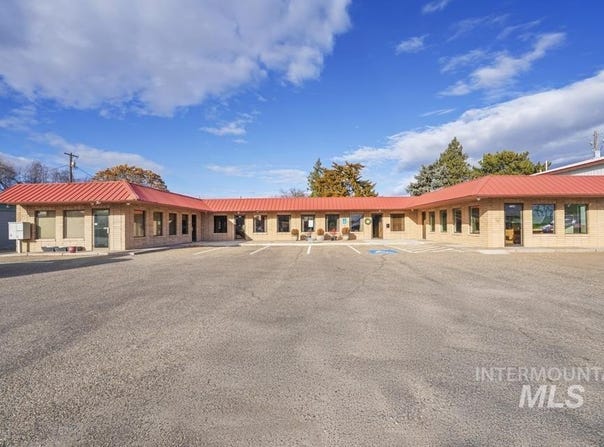 1157 SW 4th Ave, Ontario, OR 97914
