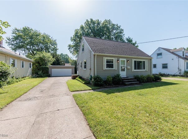 5551 Decker Road, North Olmsted, OH 44070