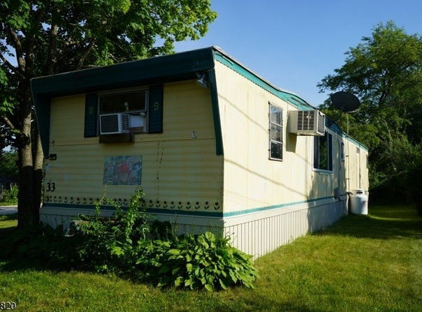 33 Acadia Dr, Lafayette Twp., NJ 07848-4414