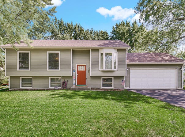 643 Cheyenne Drive, Lowell, IN 46356
