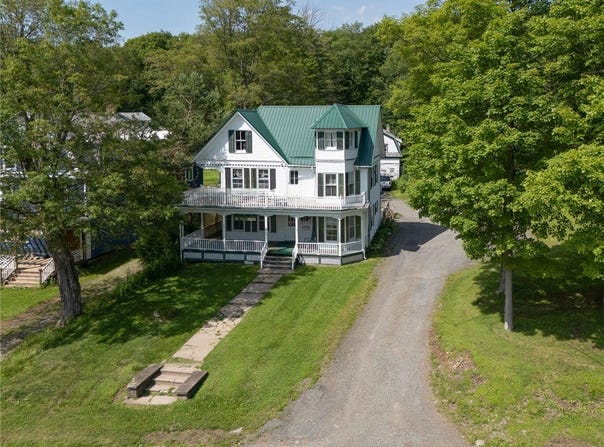 3 Prospect Street, Stamford, NY 12167