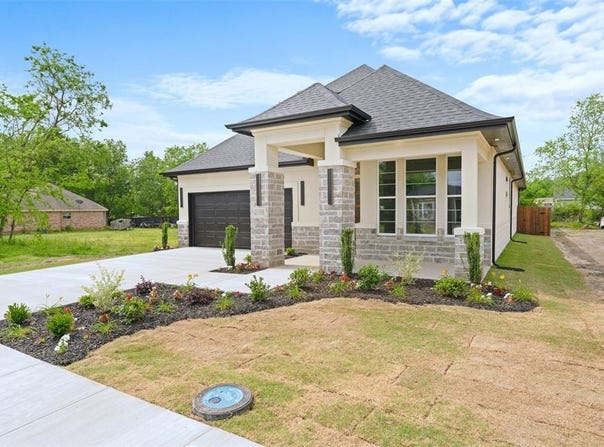 504 Stallings Street, Terrell, TX 75160