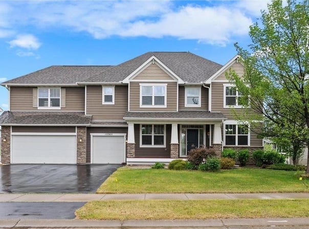 15365 Eagle Creek Way, Apple Valley, MN 55124