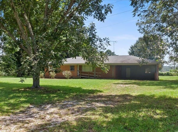 1035 MS-590, Ellisville, MS 39437