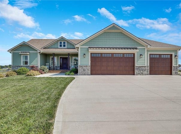 6741 Lakeside Circle, Odessa, MO 64076