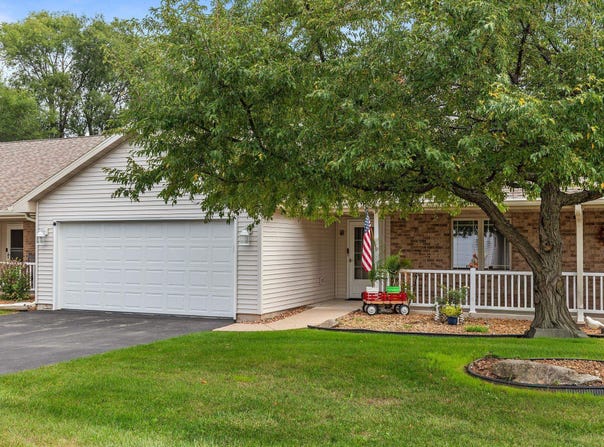 2770 HAVENWOOD Drive, OSHKOSH, WI 54902