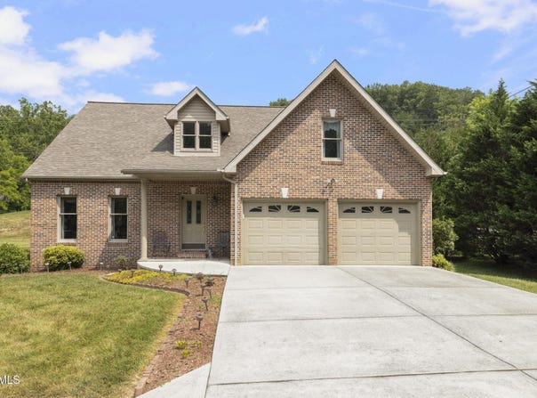 44745 Veterans Memorial Highway, Pennington Gap, VA 24277