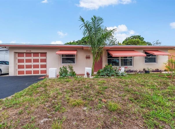 2748 NW 35th Ter, Lauderdale Lakes, FL 33311