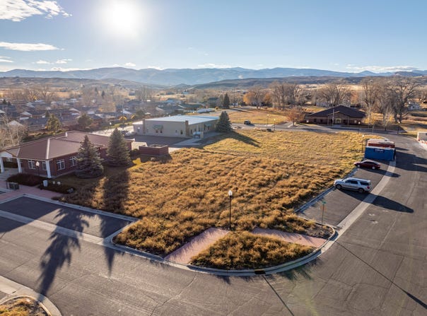 908 11th Street, Lander, WY 82520
