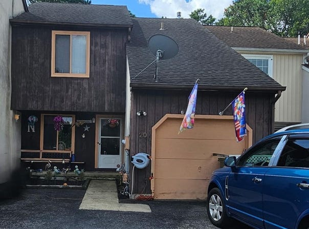 20 QUEEN ANNE COURT, MARLTON, NJ 08053