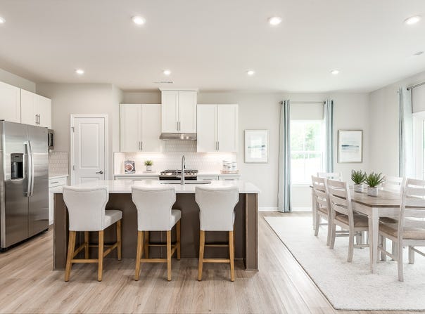 2101 Glenwood Range Dr, Richmond, VA 23223
