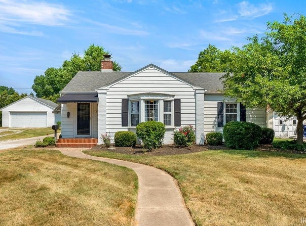 1211 E Center Street, Warsaw, IN 46580