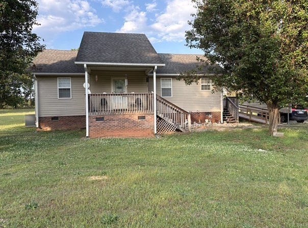 115 GRAY Circle, Iva, SC 29655