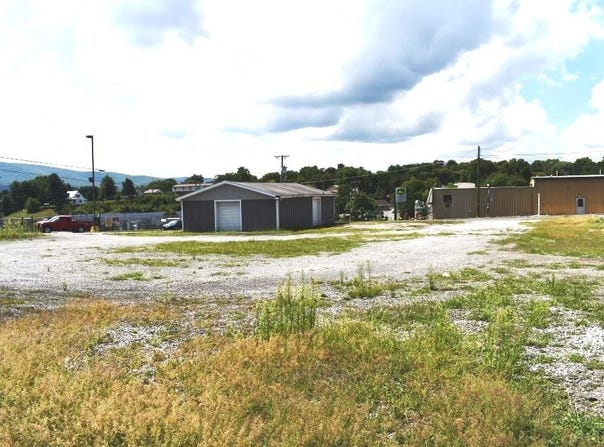 216 Cassell Road, Wytheville, VA 24382