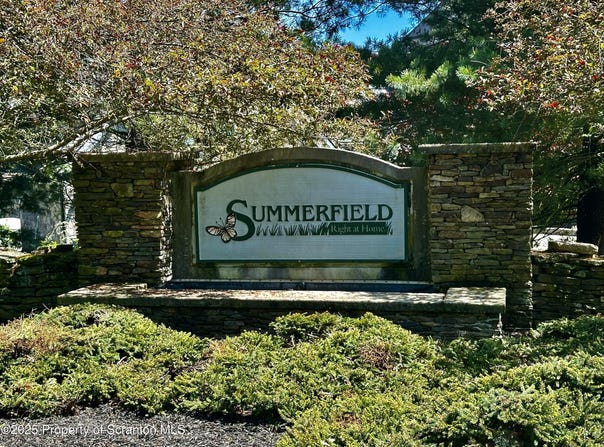 1012 Summerfield Drive, Waverly, PA 18471