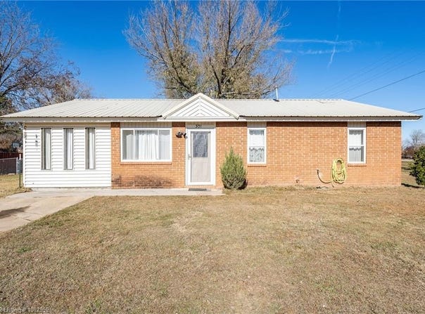 301 Faye  AVE, Pocola, OK 74902