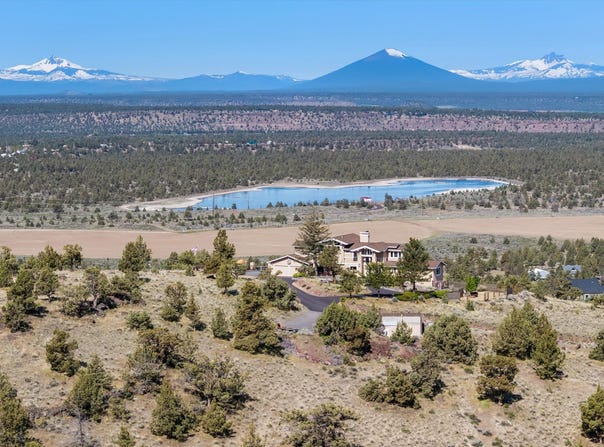3124 NW Lynch Way, Redmond, OR 97756