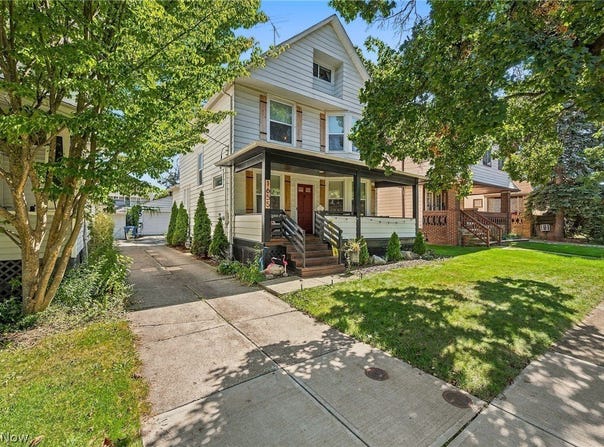 1655 Lauderdale Avenue, Lakewood, OH 44107