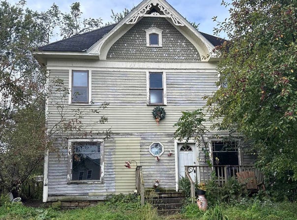 113 Main Street, Gays Mills, WI 54631