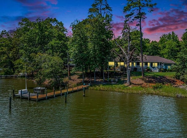 1060 Ocran Road, WHITE STONE, VA 22578