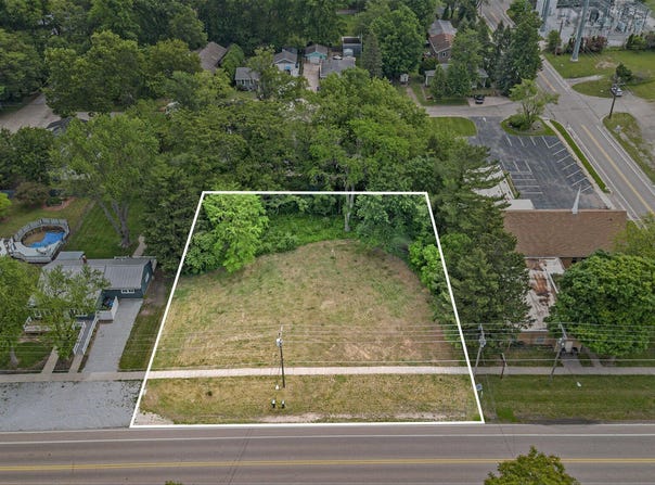 309 S Whittaker Street, New Buffalo, MI 49117