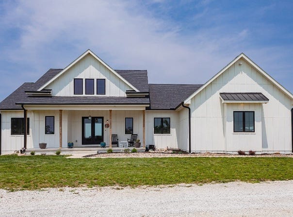 1103 170th Street, Dexter, IA 50070