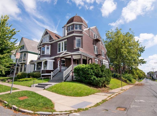 114 S Lake Ave, Albany, NY 12208