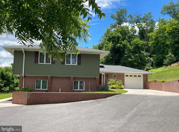 820 WOODLAND Avenue, LAVALE, MD 21502