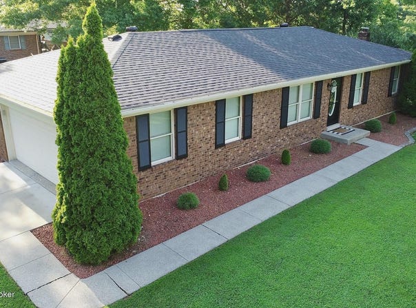 5114 Barry Ln, Floyds Knobs, IN 47119